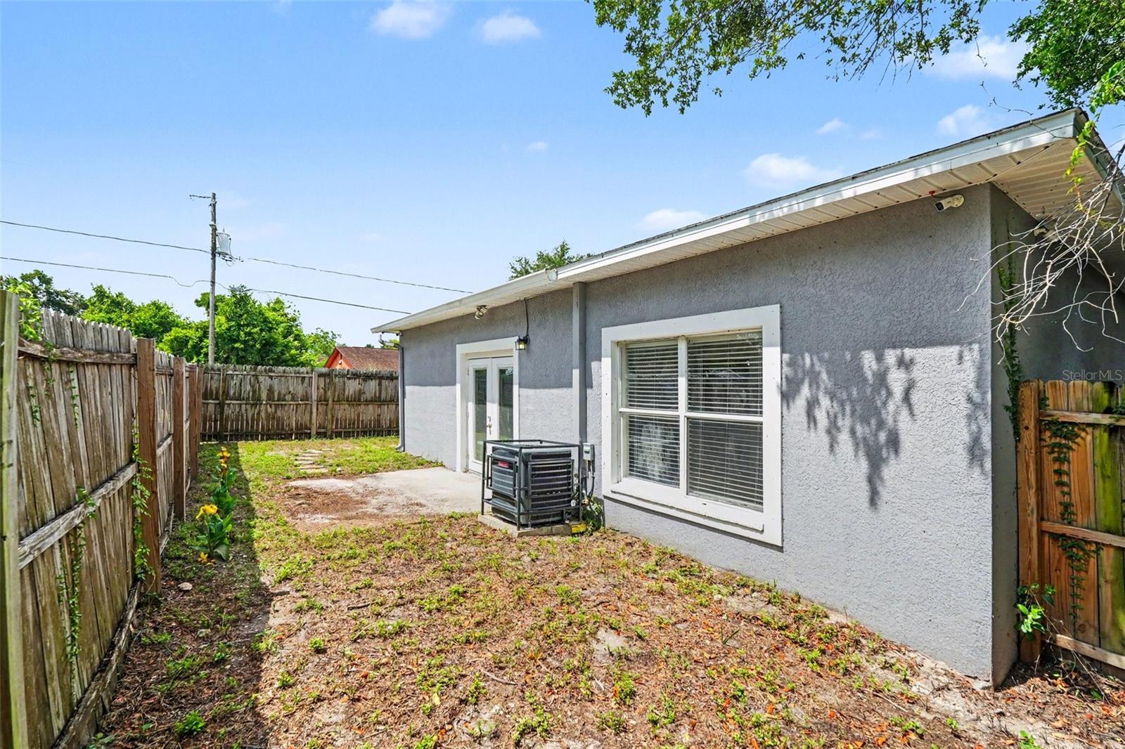 8301 N MARKS ST, TAMPA, FL, 33604