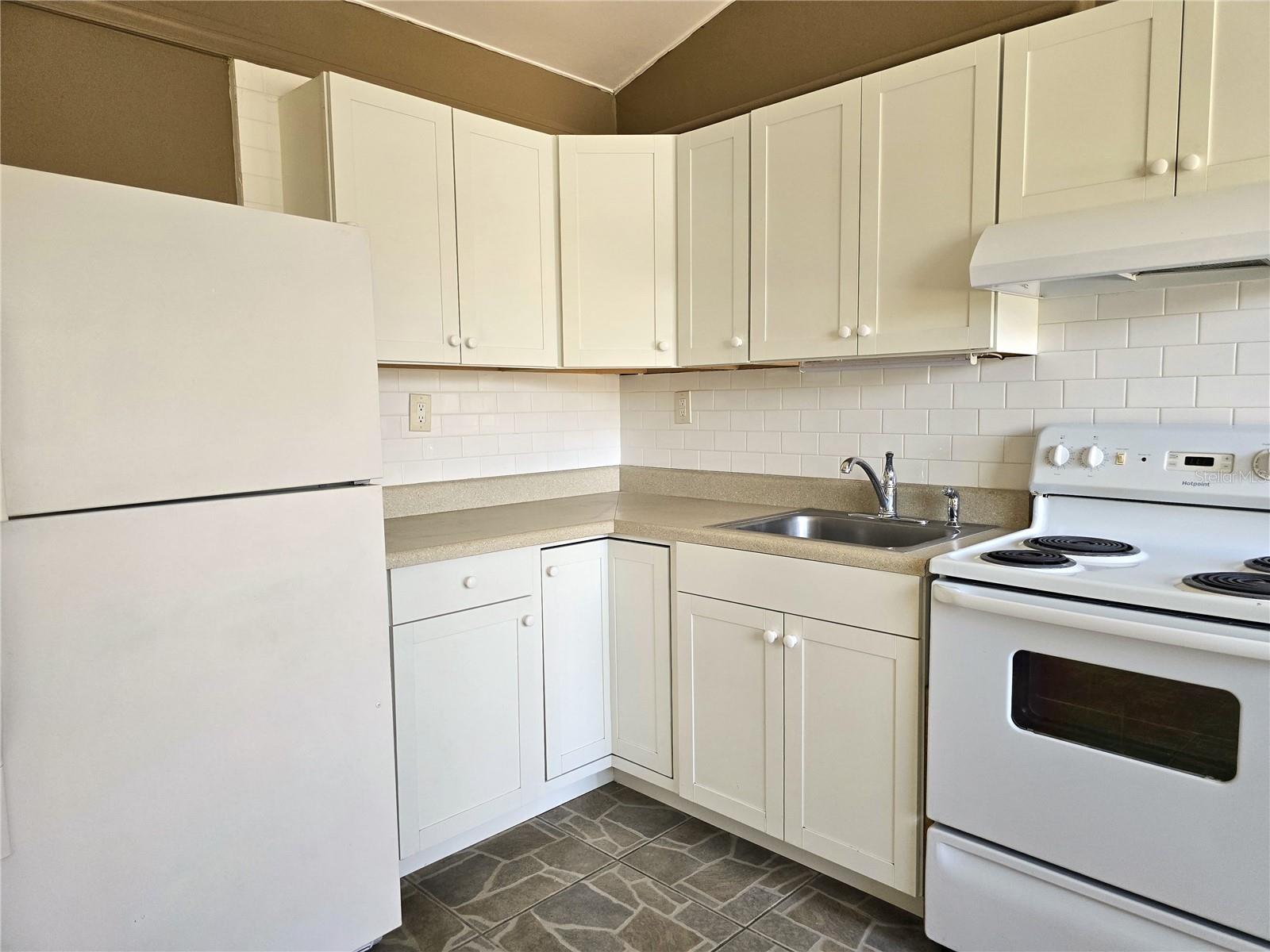 514 BRANDON AVE, CLEARWATER, FL, 33765