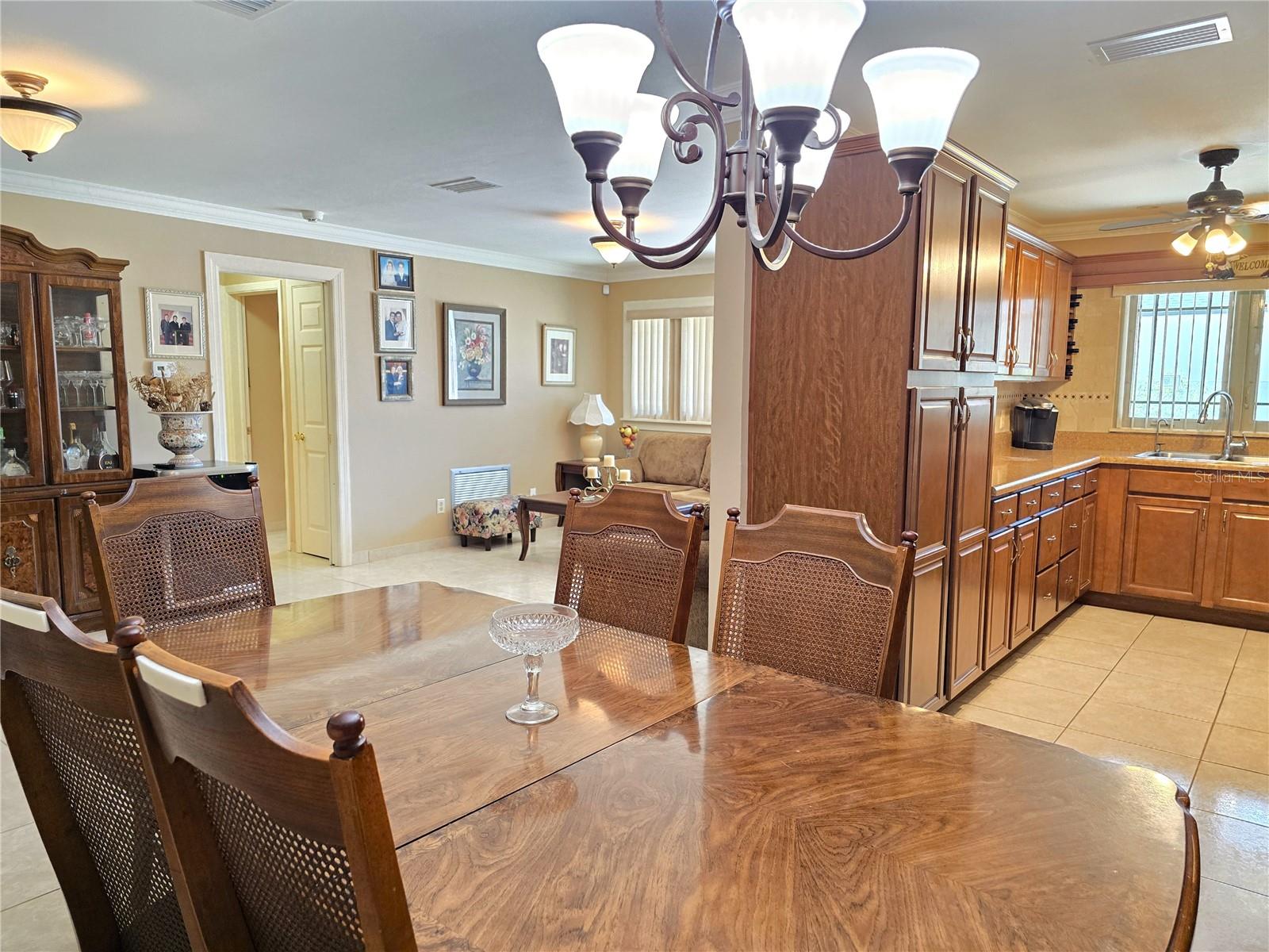 514 BRANDON AVE, CLEARWATER, FL, 33765