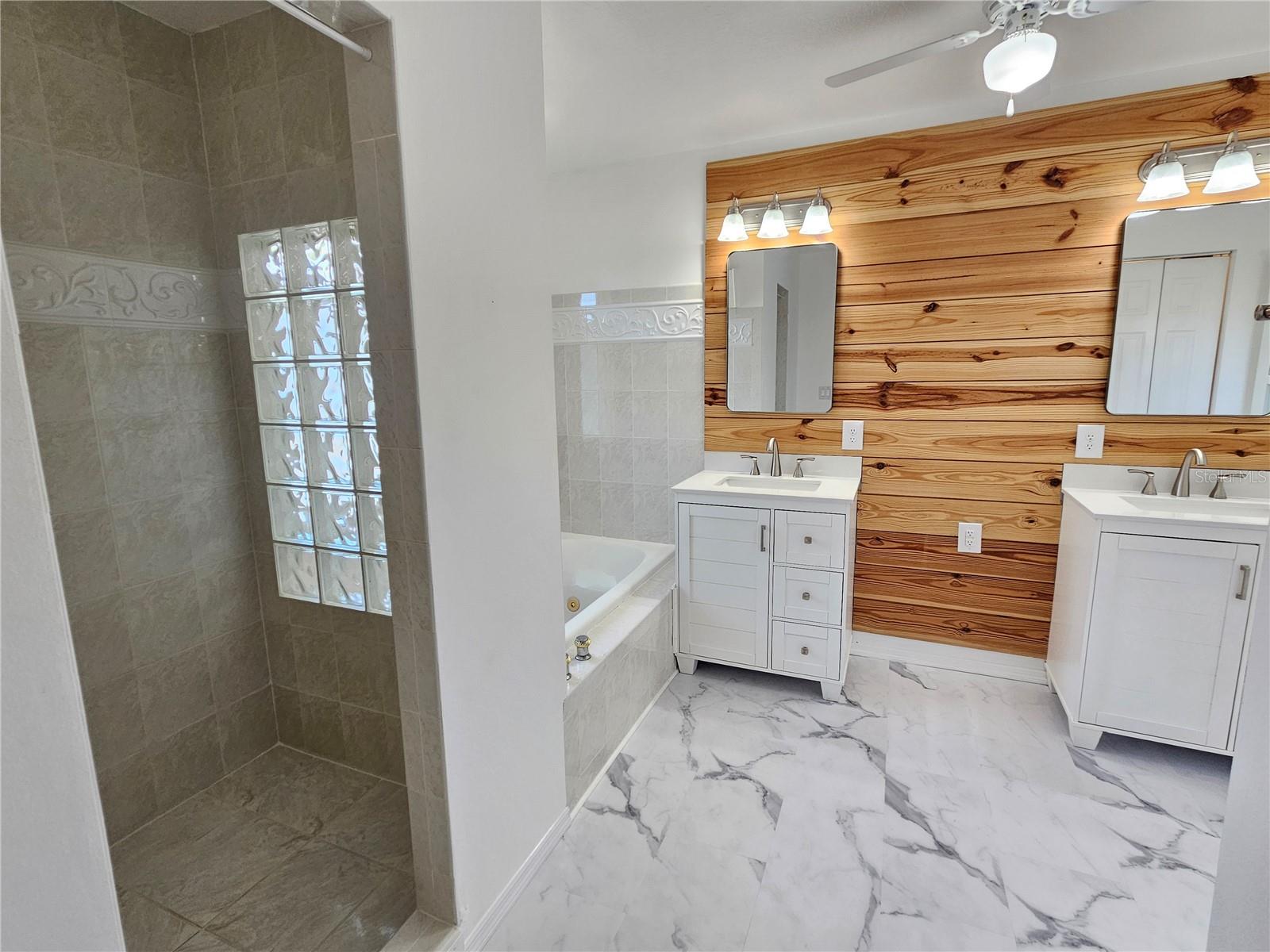 341 BAYSHORE DR, OSPREY, FL, 34229