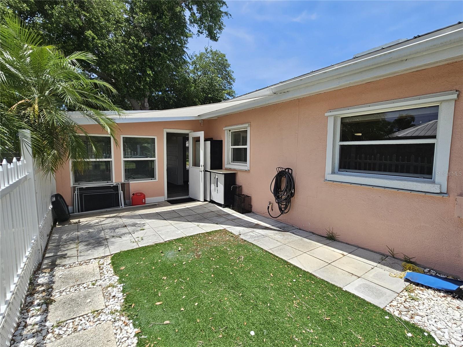 341 BAYSHORE DR, OSPREY, FL, 34229