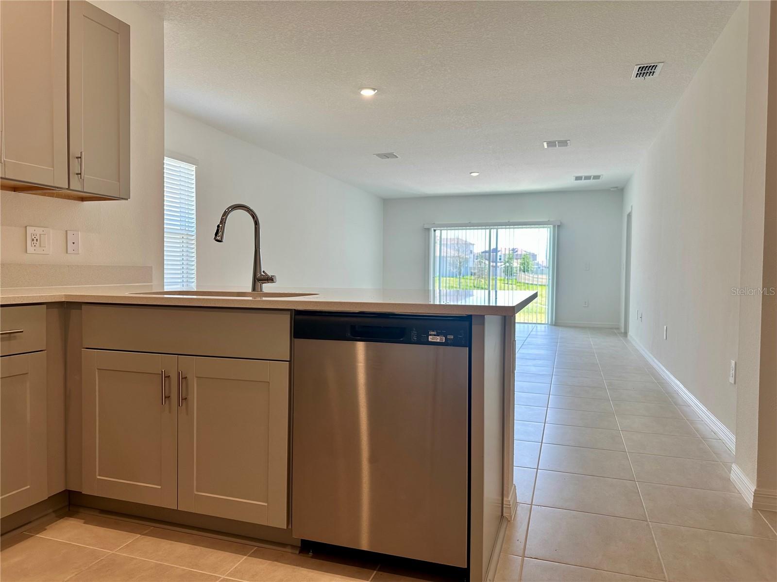 534 WAYLAND DR, HAINES CITY, FL, 33844