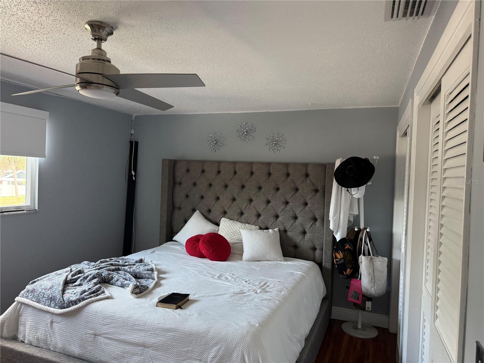 8301 LOPEZ DR, TAMPA, FL, 33615