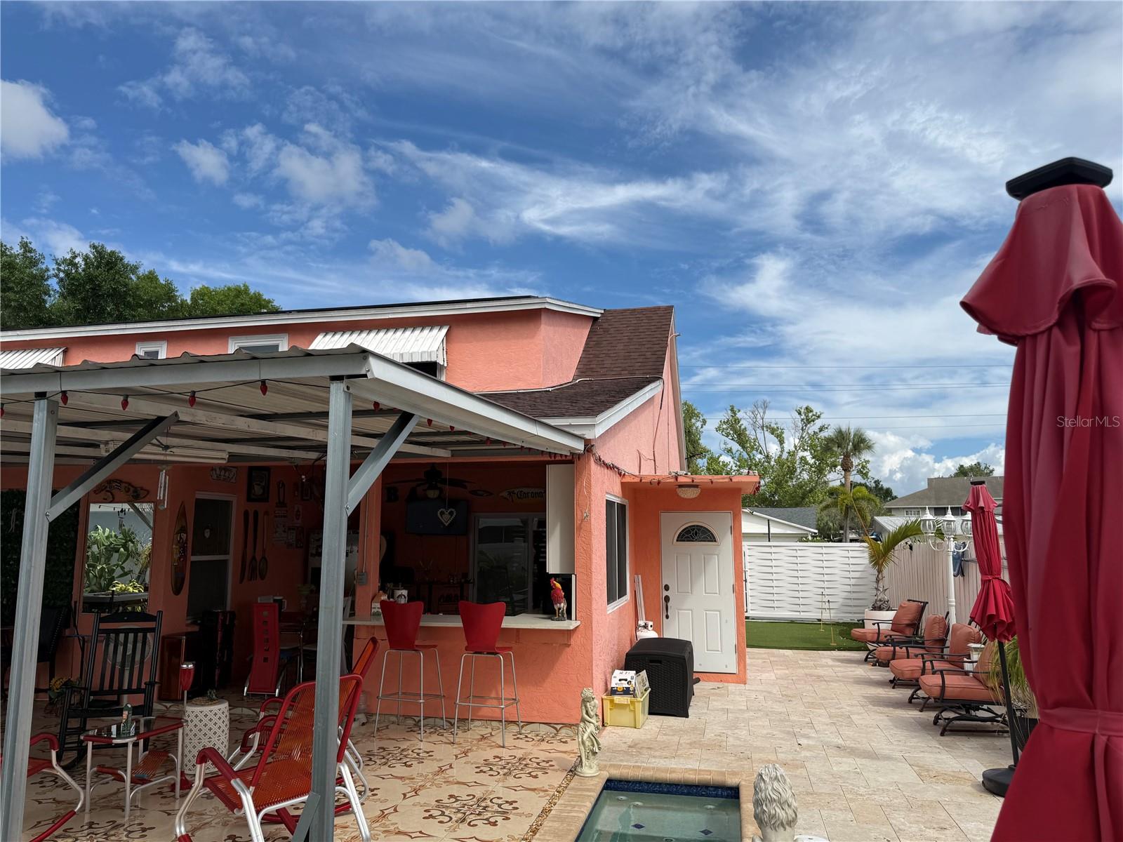 8301 LOPEZ DR, TAMPA, FL, 33615
