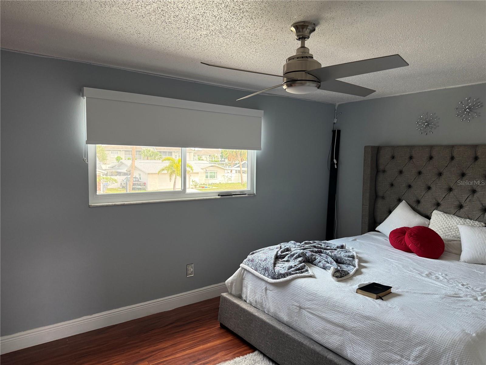 8301 LOPEZ DR, TAMPA, FL, 33615