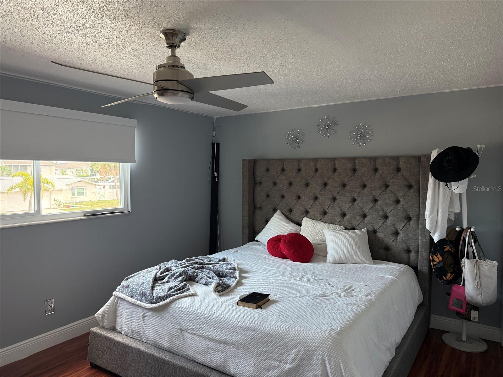 8301 LOPEZ DR, TAMPA, FL, 33615