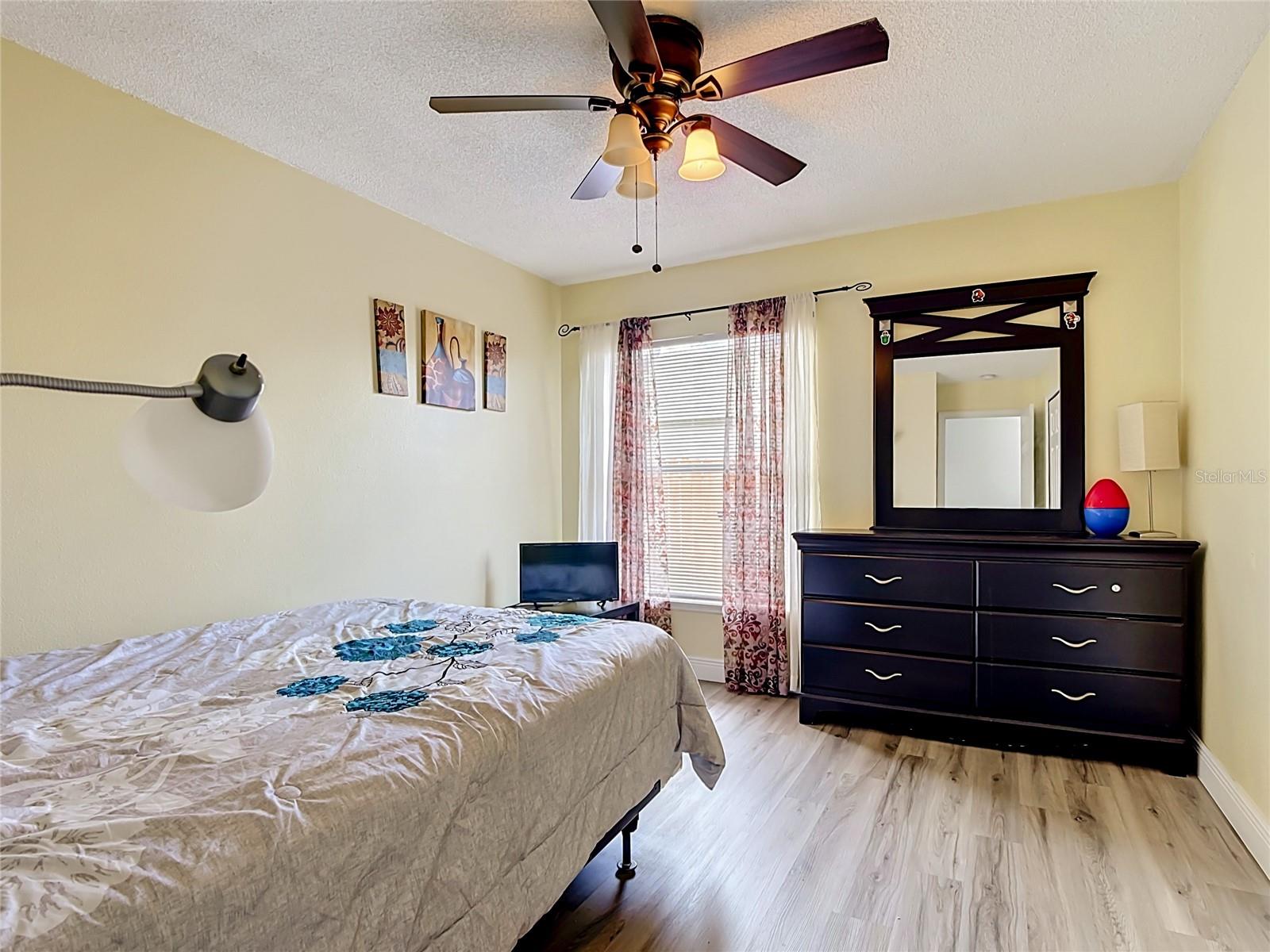 915 BONNEVILLE LN, KISSIMMEE, FL, 34759