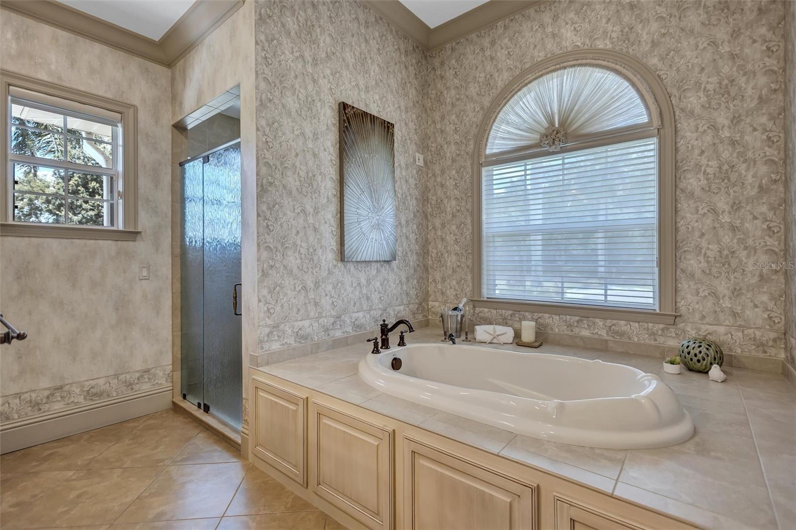 1045 FOX CREEK DR, SARASOTA, FL, 34240