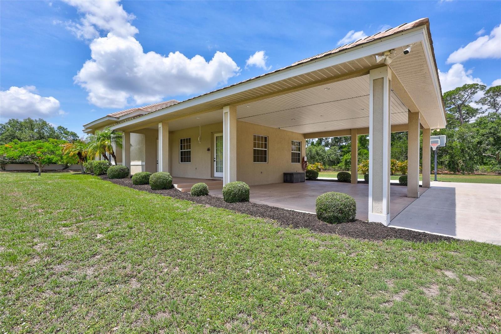 1045 FOX CREEK DR, SARASOTA, FL, 34240