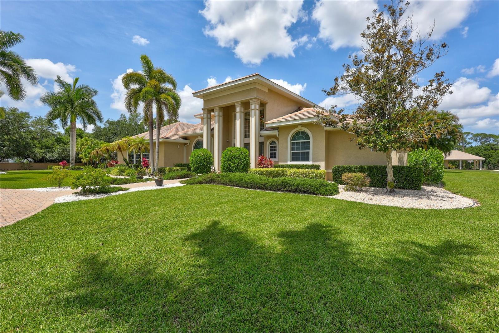 1045 FOX CREEK DR, SARASOTA, FL, 34240