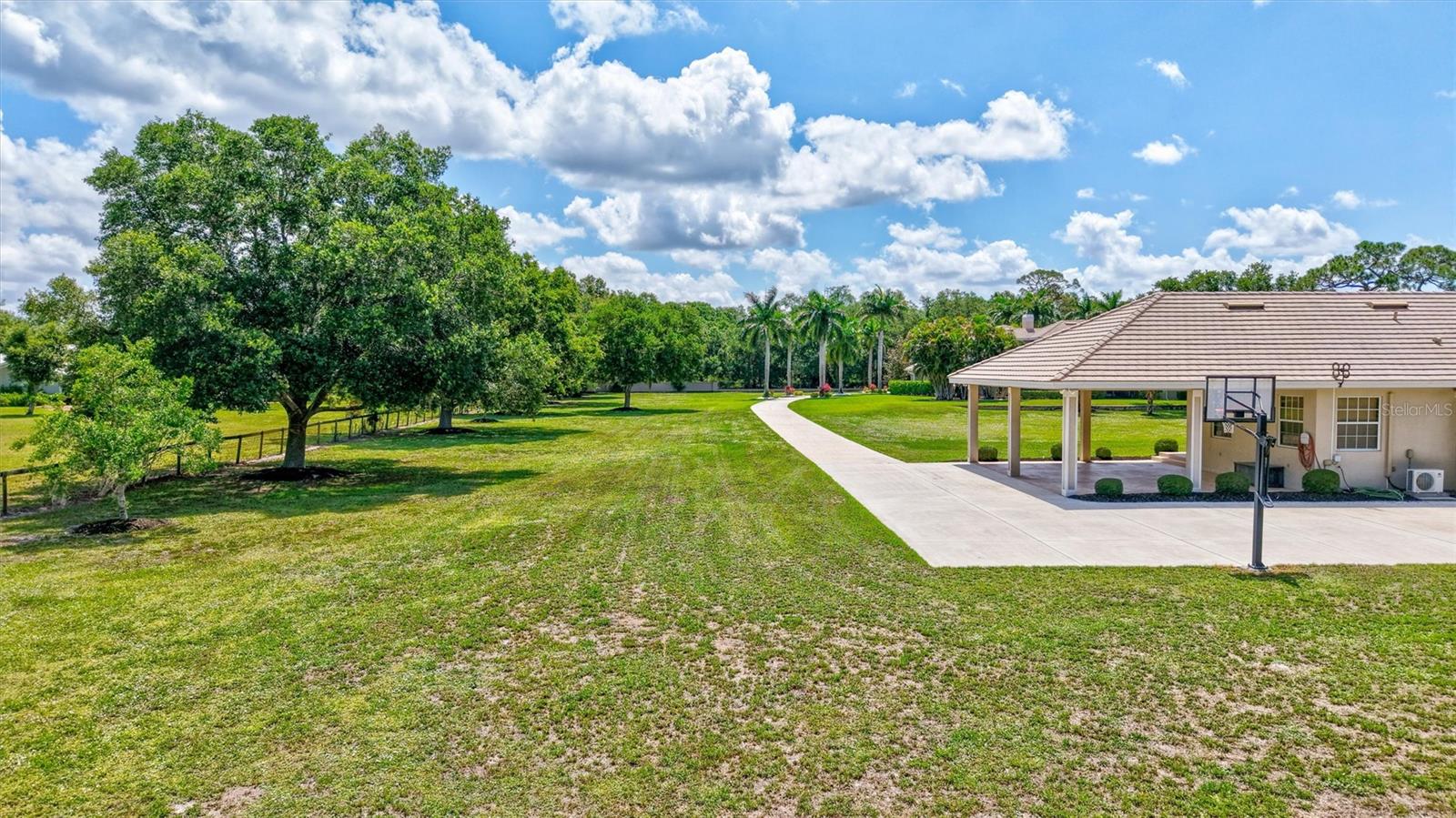 1045 FOX CREEK DR, SARASOTA, FL, 34240