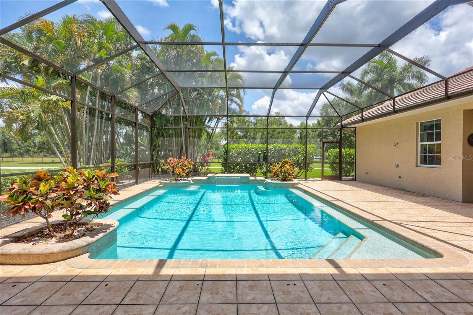 1045 FOX CREEK DR, SARASOTA, FL, 34240