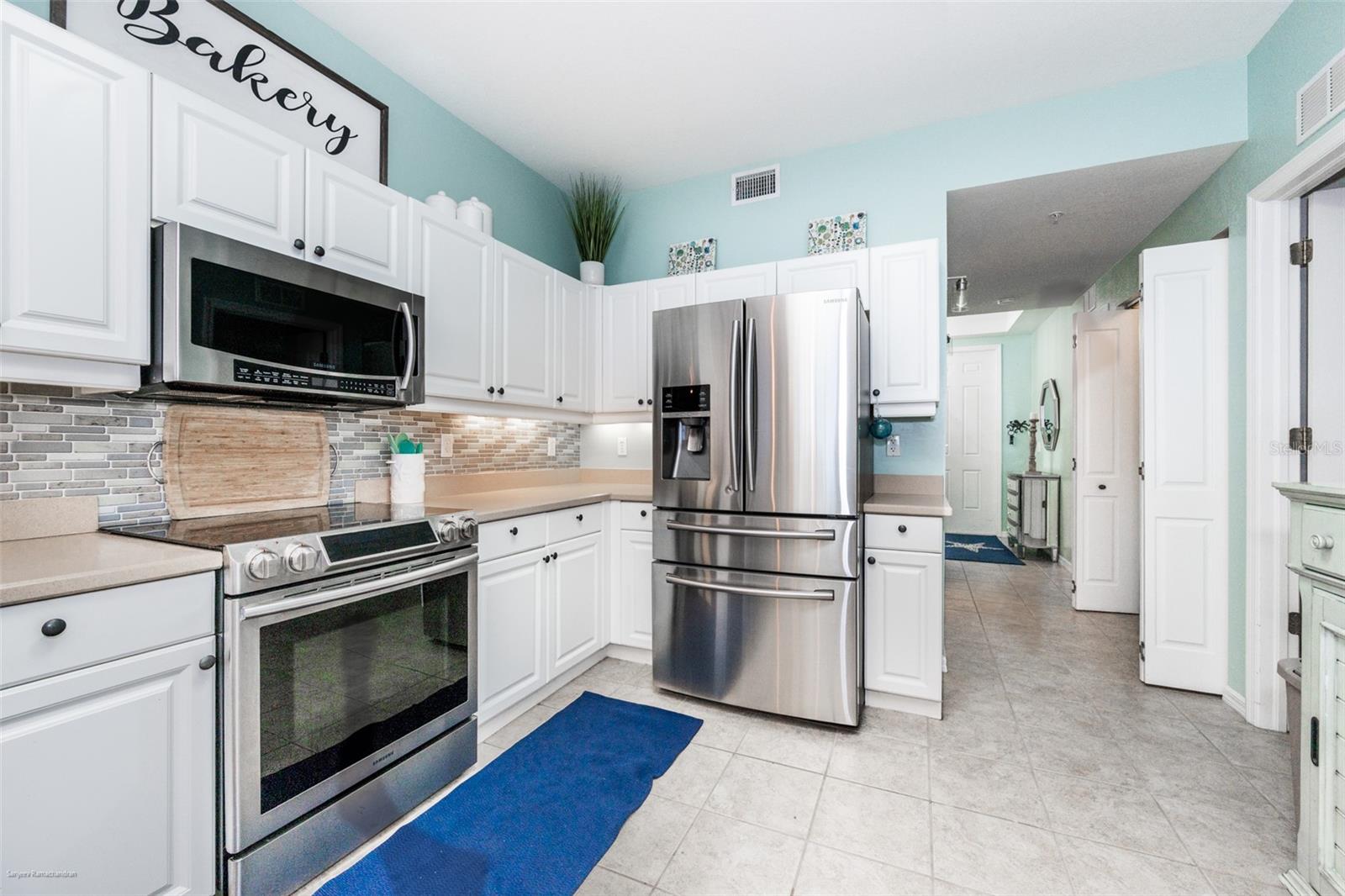 5125 MELBOURNE ST #E201, PUNTA GORDA, FL, 33980