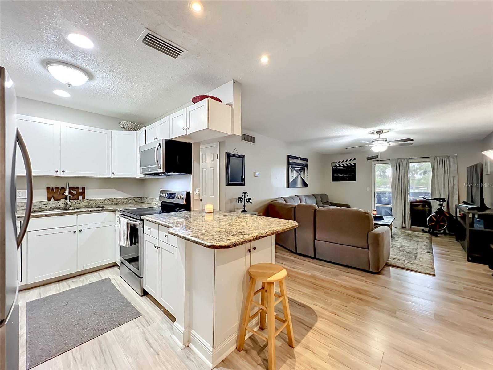 918 LAKE DESTINY RD #F, ALTAMONTE SPRINGS, FL, 32714