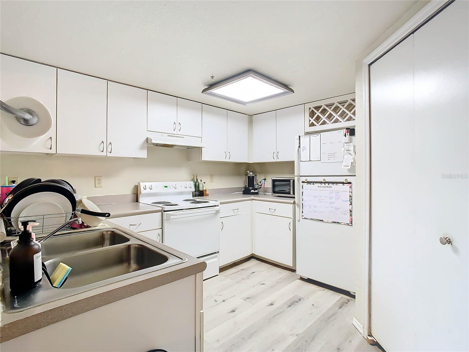 114 VISTA VERDI CIR #328, LAKE MARY, FL, 32746