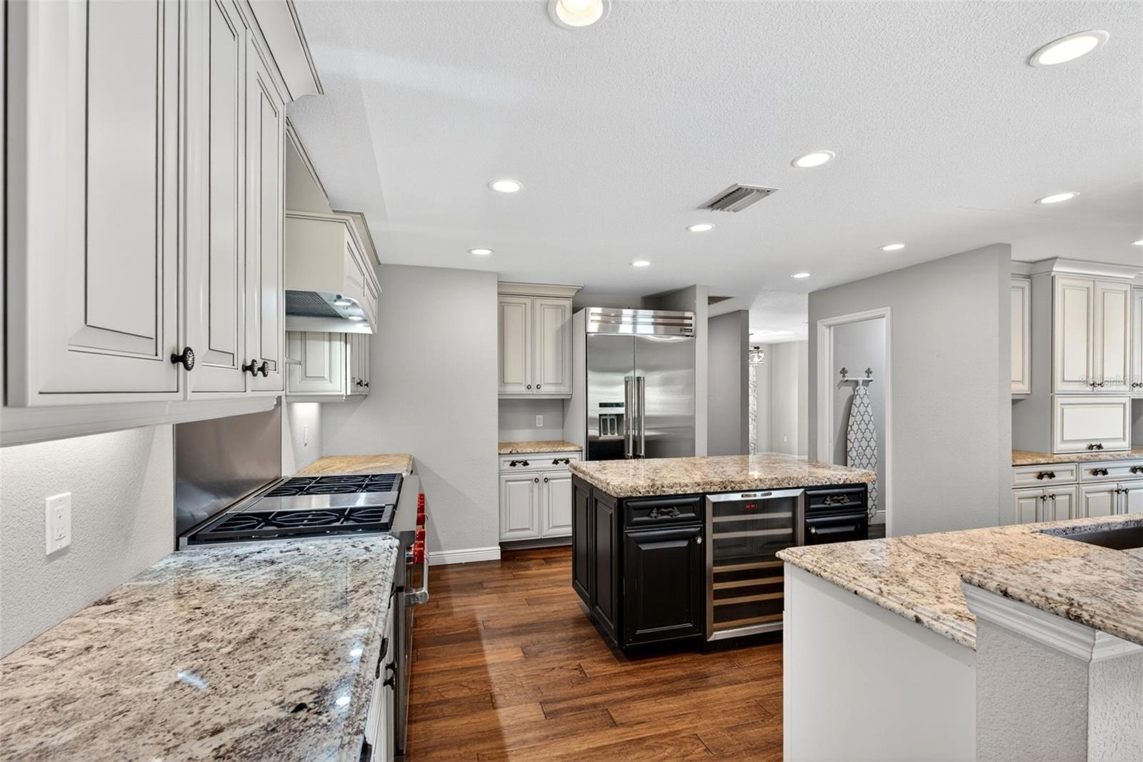 3695 COUNTRY PLACE BLVD, SARASOTA, FL, 34233