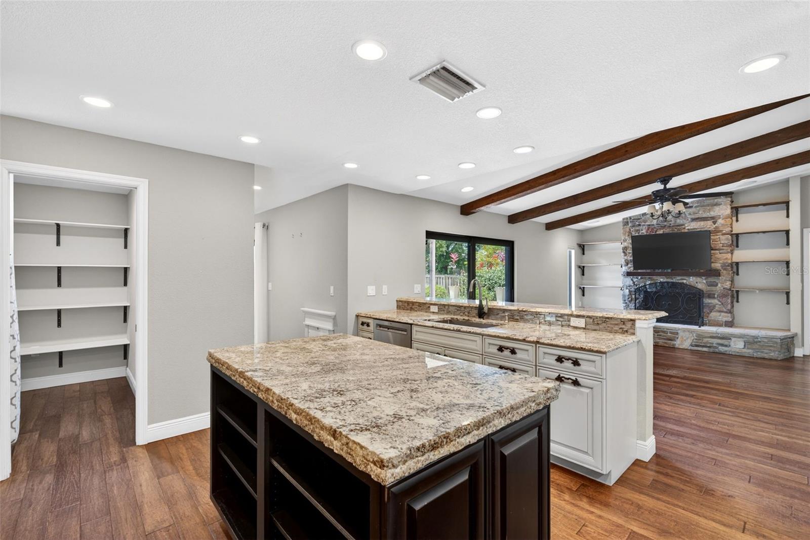 3695 COUNTRY PLACE BLVD, SARASOTA, FL, 34233