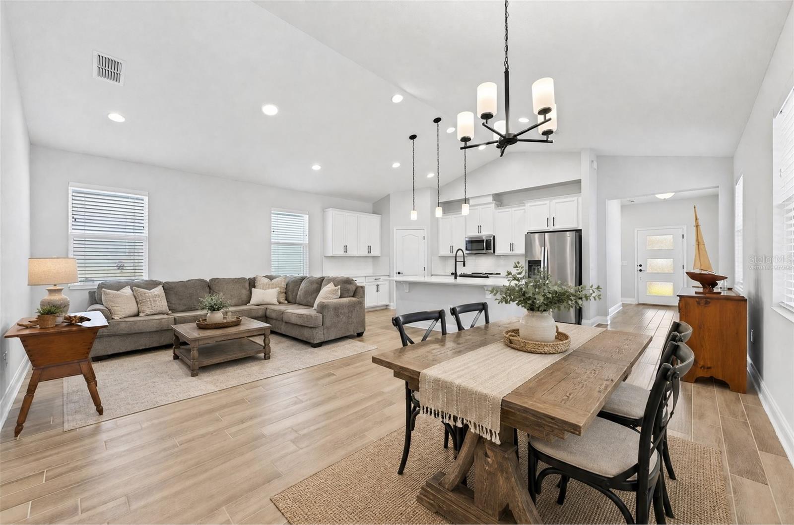 606 DOGFISH LN, DEBARY, FL, 32713