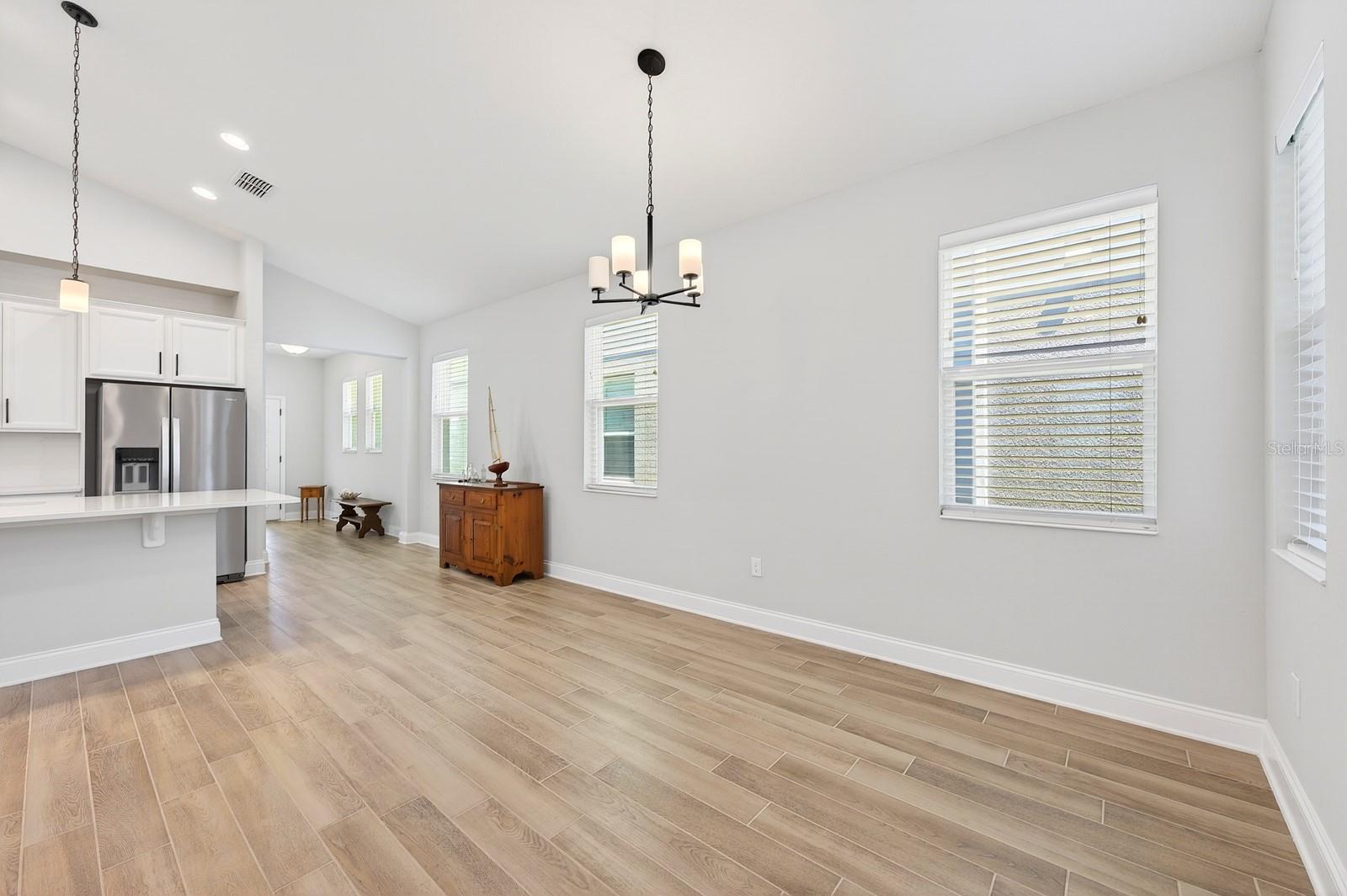606 DOGFISH LN, DEBARY, FL, 32713