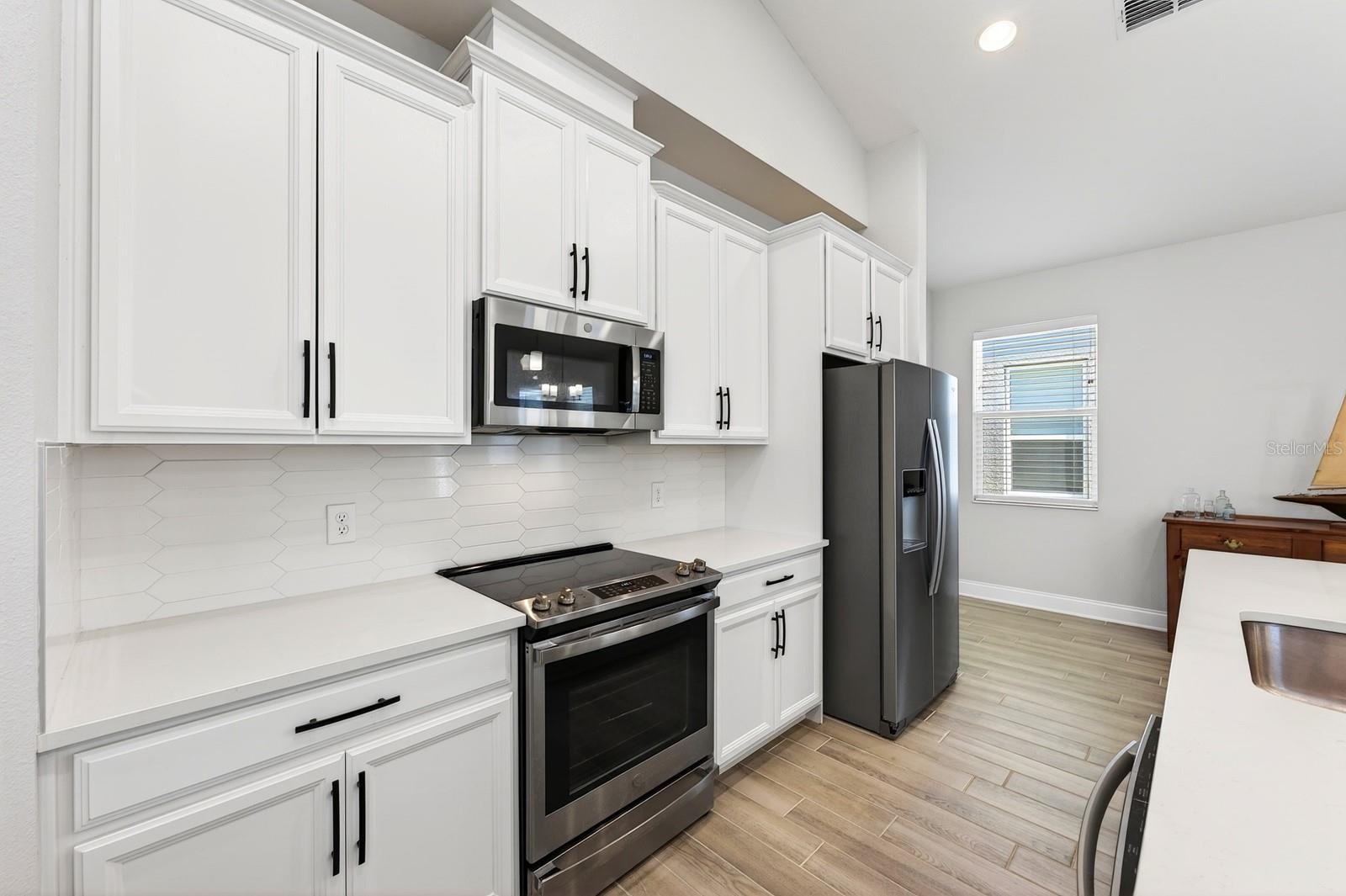 606 DOGFISH LN, DEBARY, FL, 32713