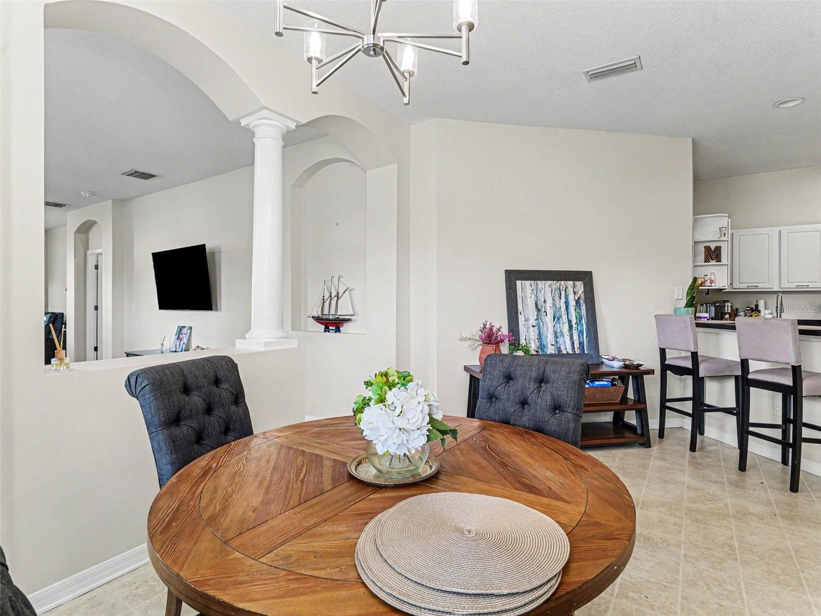 5919 PHOEBENEST DR, LITHIA, FL, 33547