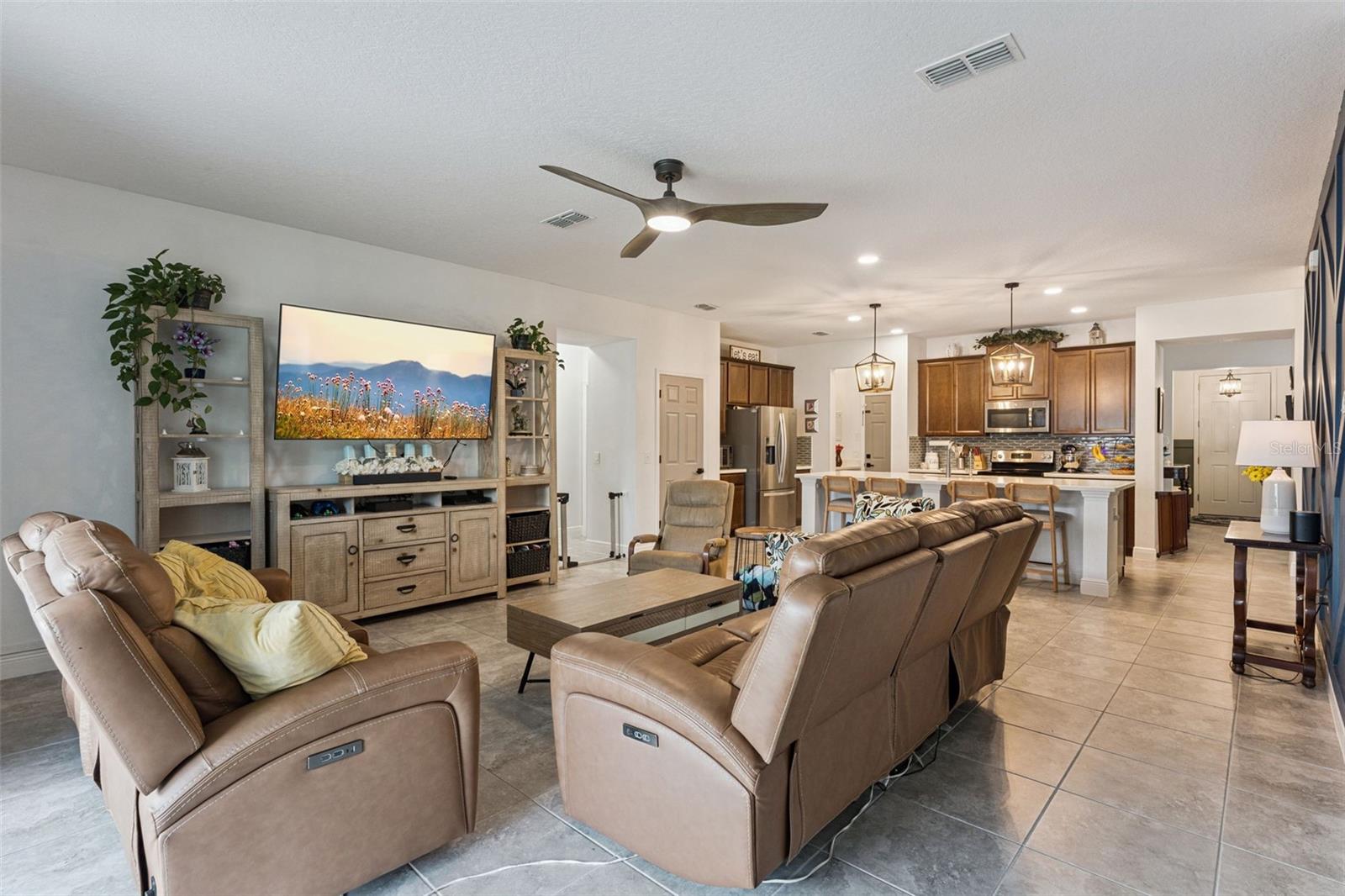 2033 STILLWOOD WAY, ST CLOUD, FL, 34771