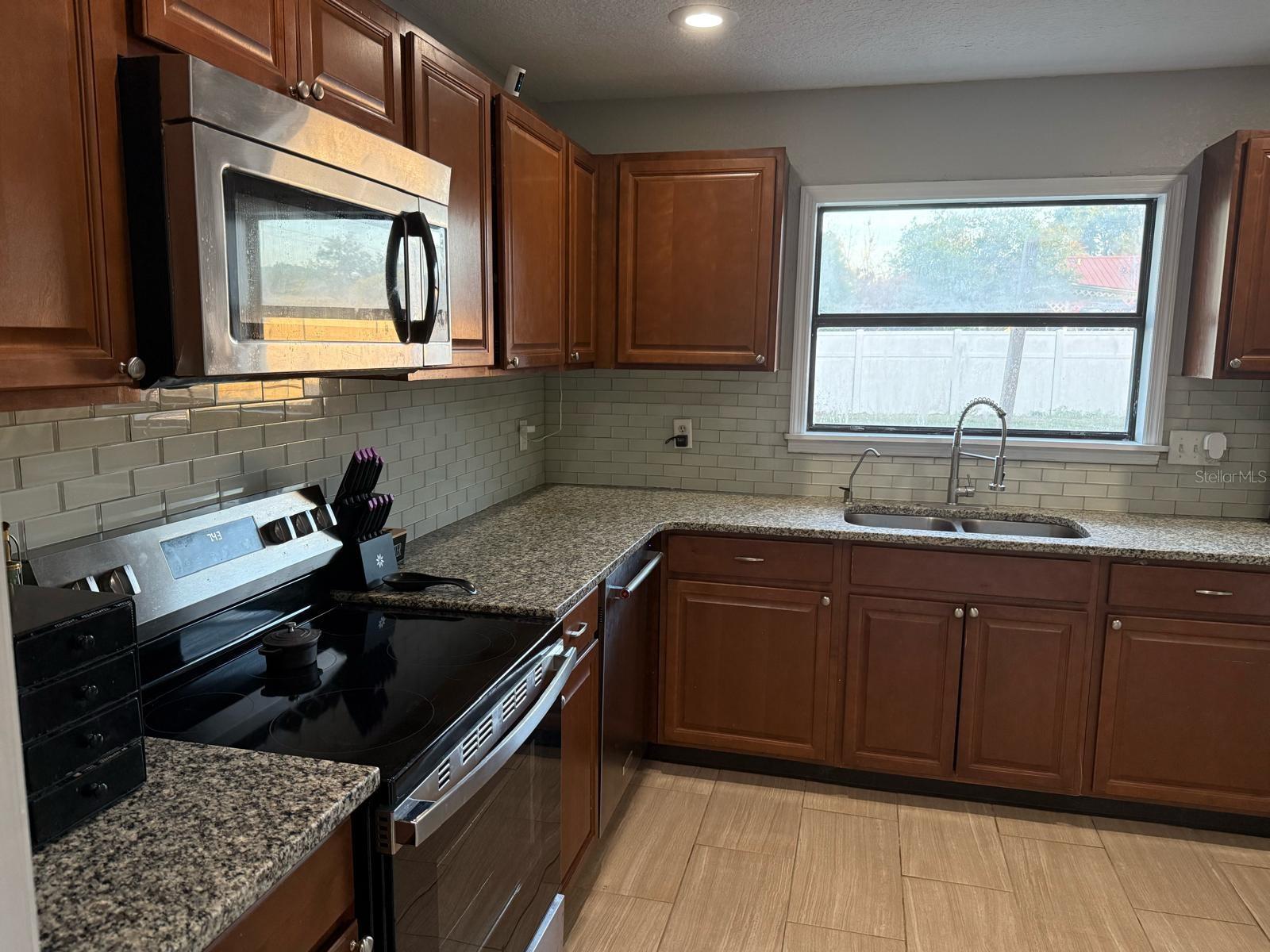 1540 JUPITER AVE, DELTONA, FL, 32738