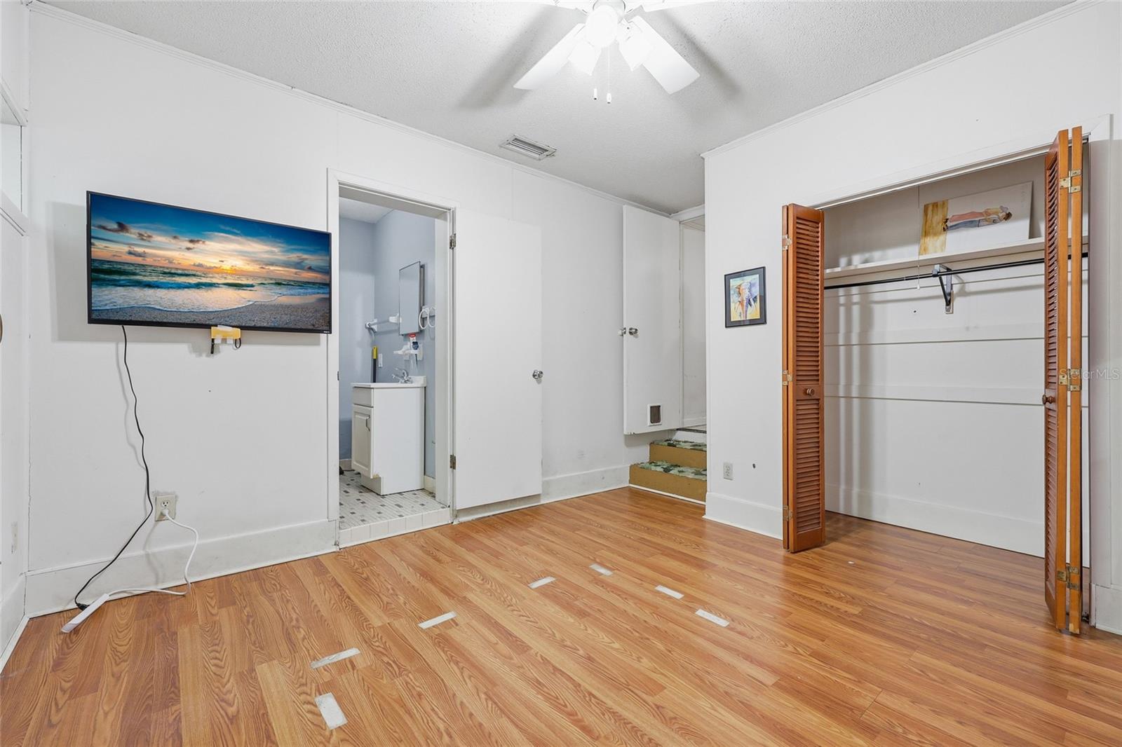 3037 NW 1ST AVE, GAINESVILLE, FL, 32607