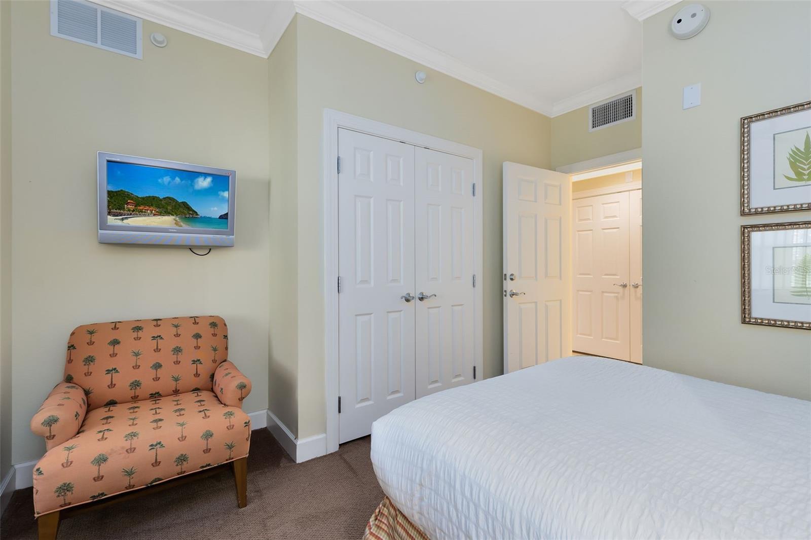 1360 CENTRE COURT RIDGE DR #201, REUNION, FL, 34747