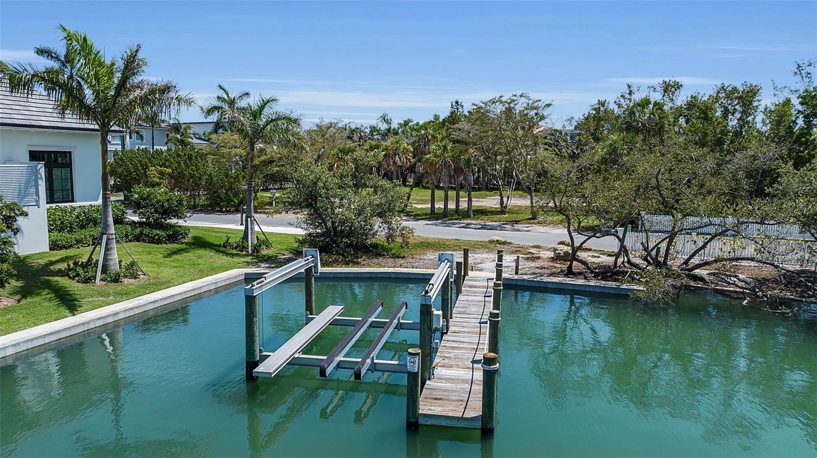 0 ROBERTS POINT RD, SARASOTA, FL, 34242