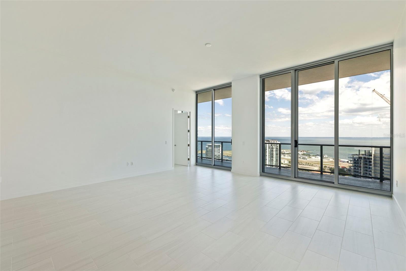 400 CENTRAL AVE #3906, ST PETERSBURG, FL, 33701