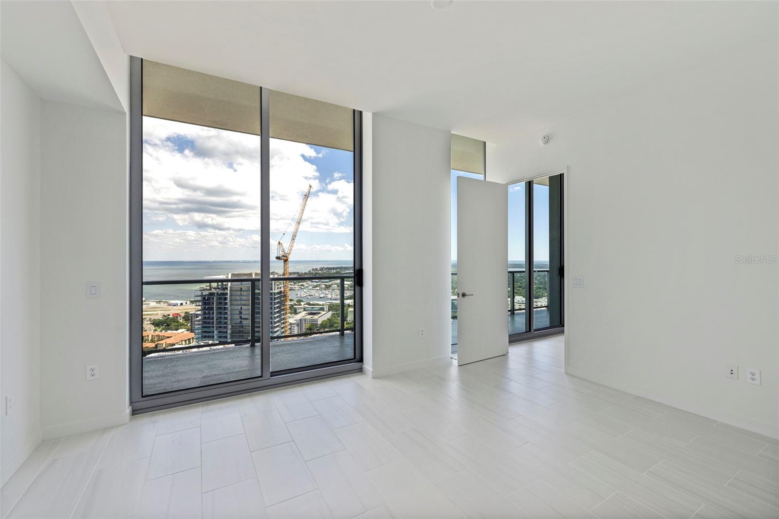 400 CENTRAL AVE #3906, ST PETERSBURG, FL, 33701