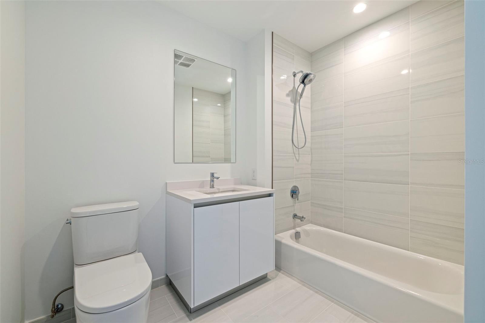 400 CENTRAL AVE #3906, ST PETERSBURG, FL, 33701