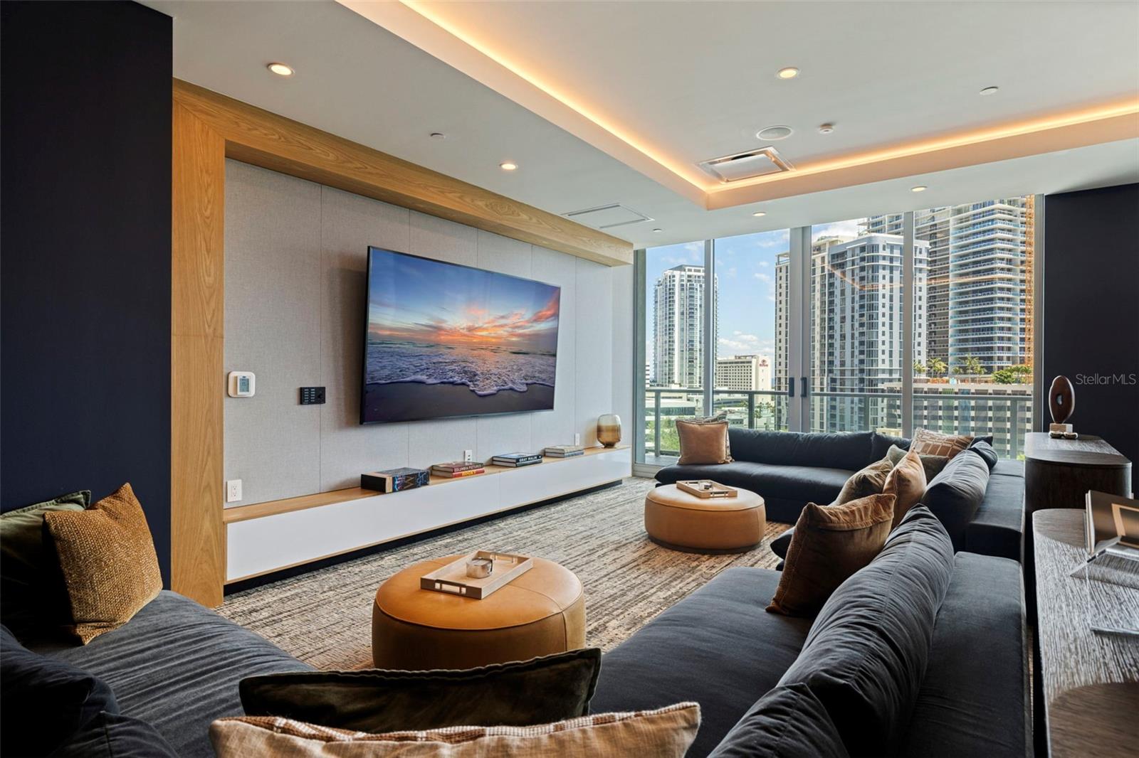 400 CENTRAL AVE #3906, ST PETERSBURG, FL, 33701