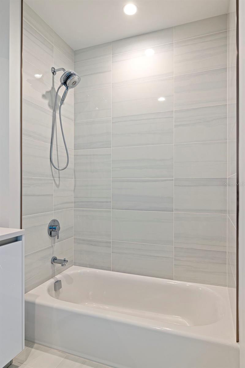 400 CENTRAL AVE #3906, ST PETERSBURG, FL, 33701