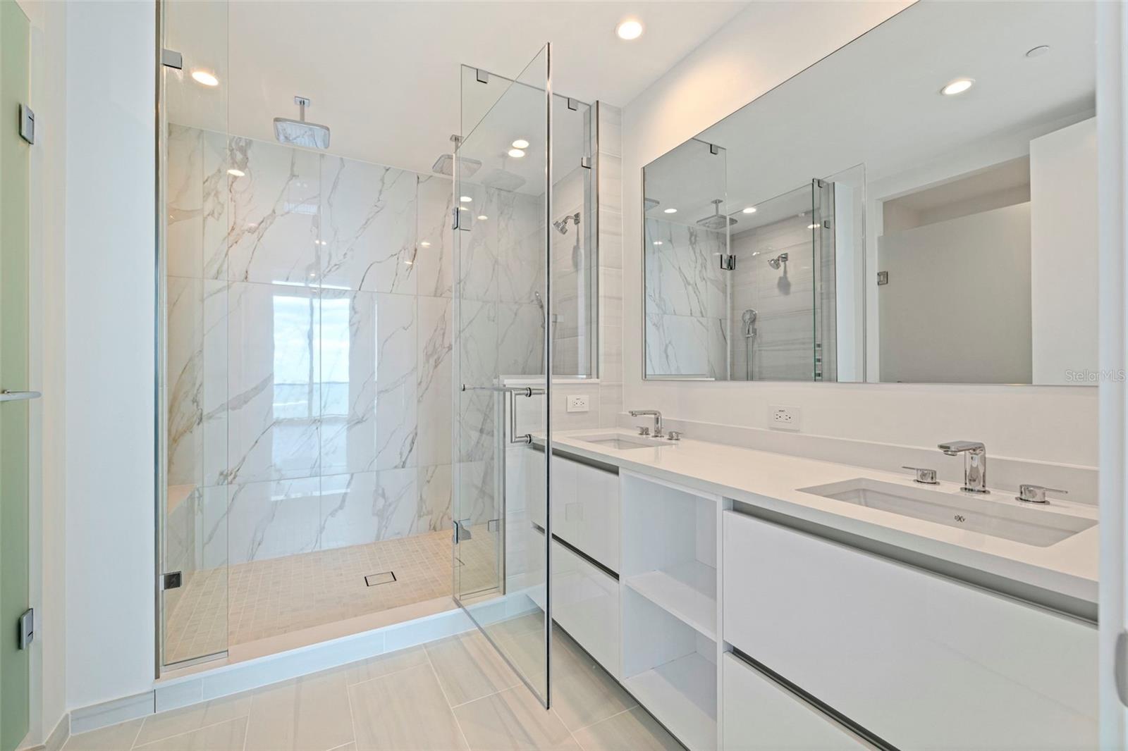 400 CENTRAL AVE #3906, ST PETERSBURG, FL, 33701