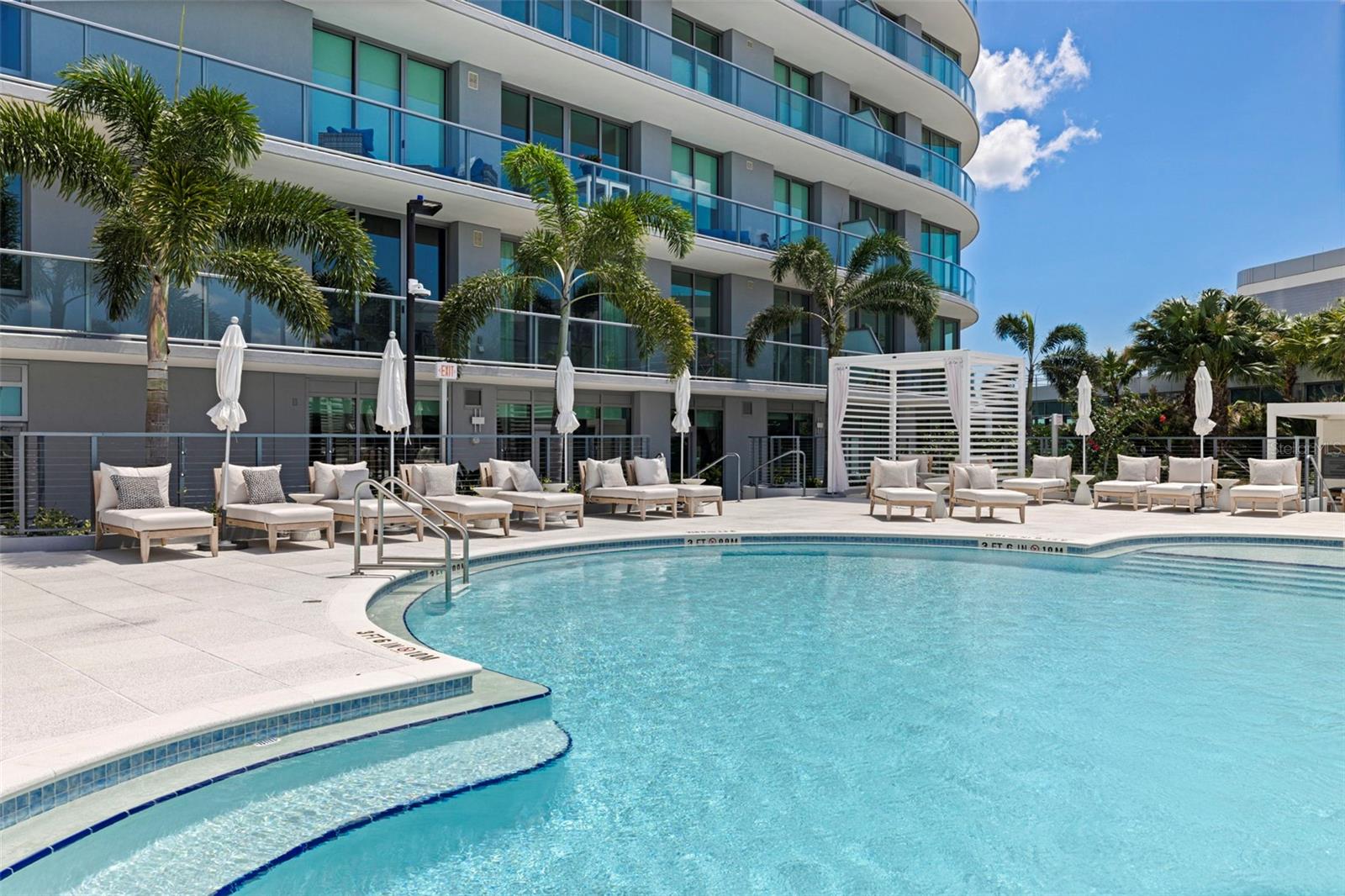 400 CENTRAL AVE #3906, ST PETERSBURG, FL, 33701