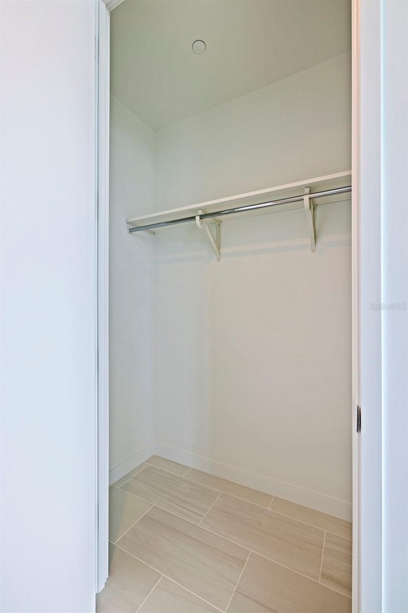 400 CENTRAL AVE #3906, ST PETERSBURG, FL, 33701
