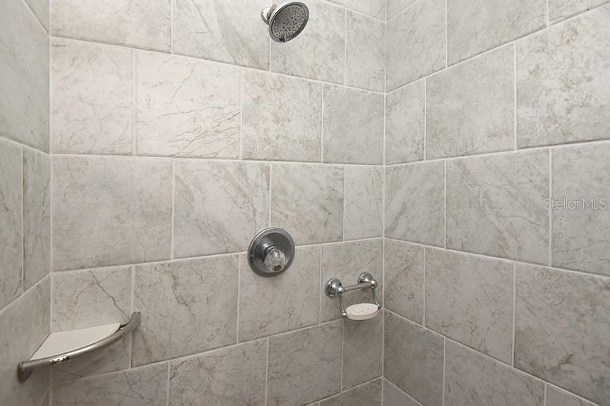 2213 PINE TREE DR, EDGEWATER, FL, 32141