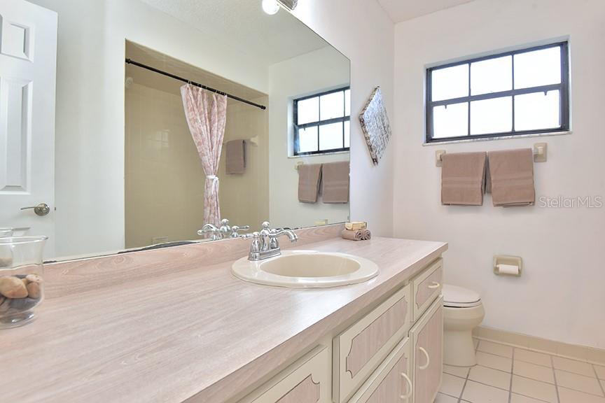 2213 PINE TREE DR, EDGEWATER, FL, 32141