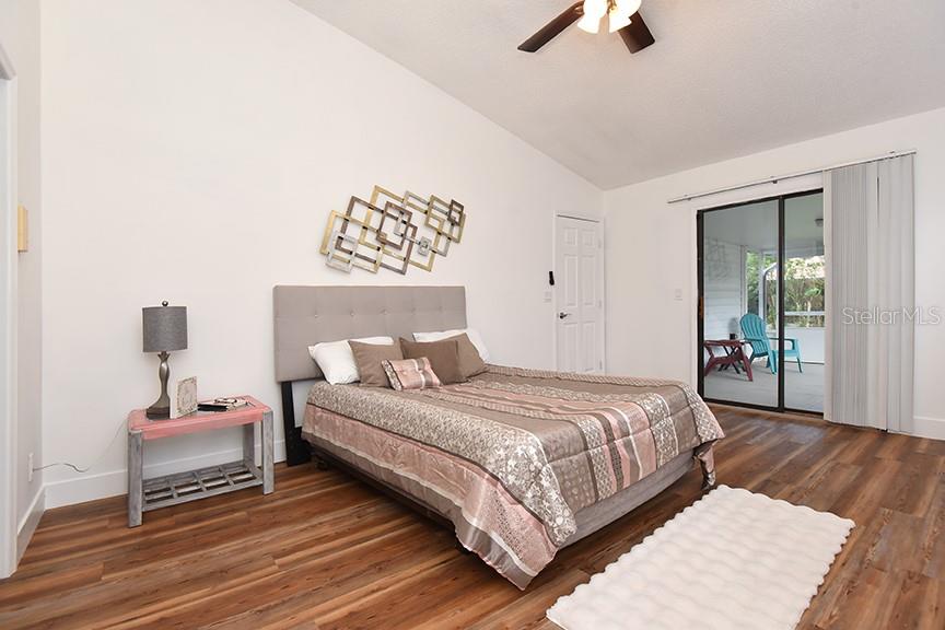 2213 PINE TREE DR, EDGEWATER, FL, 32141