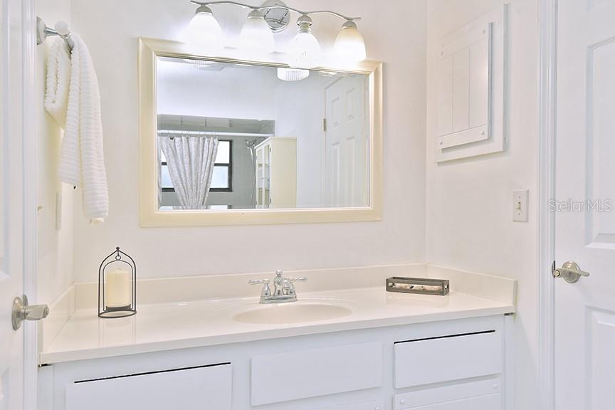 2213 PINE TREE DR, EDGEWATER, FL, 32141
