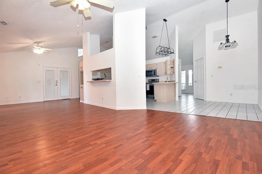 2213 PINE TREE DR, EDGEWATER, FL, 32141