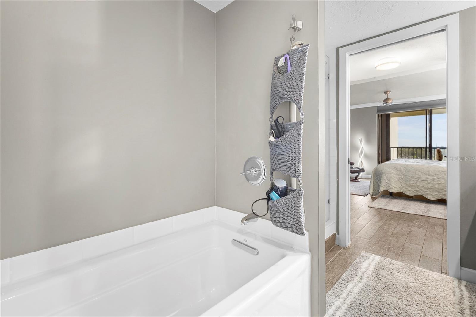707 S GULFSTREAM AVE #906, SARASOTA, FL, 34236
