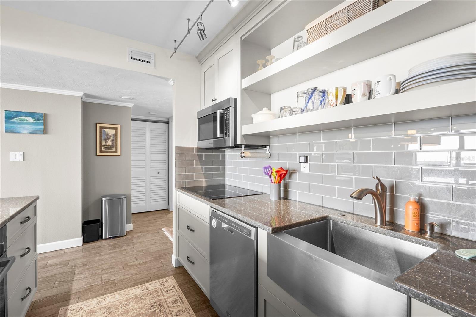 707 S GULFSTREAM AVE #906, SARASOTA, FL, 34236