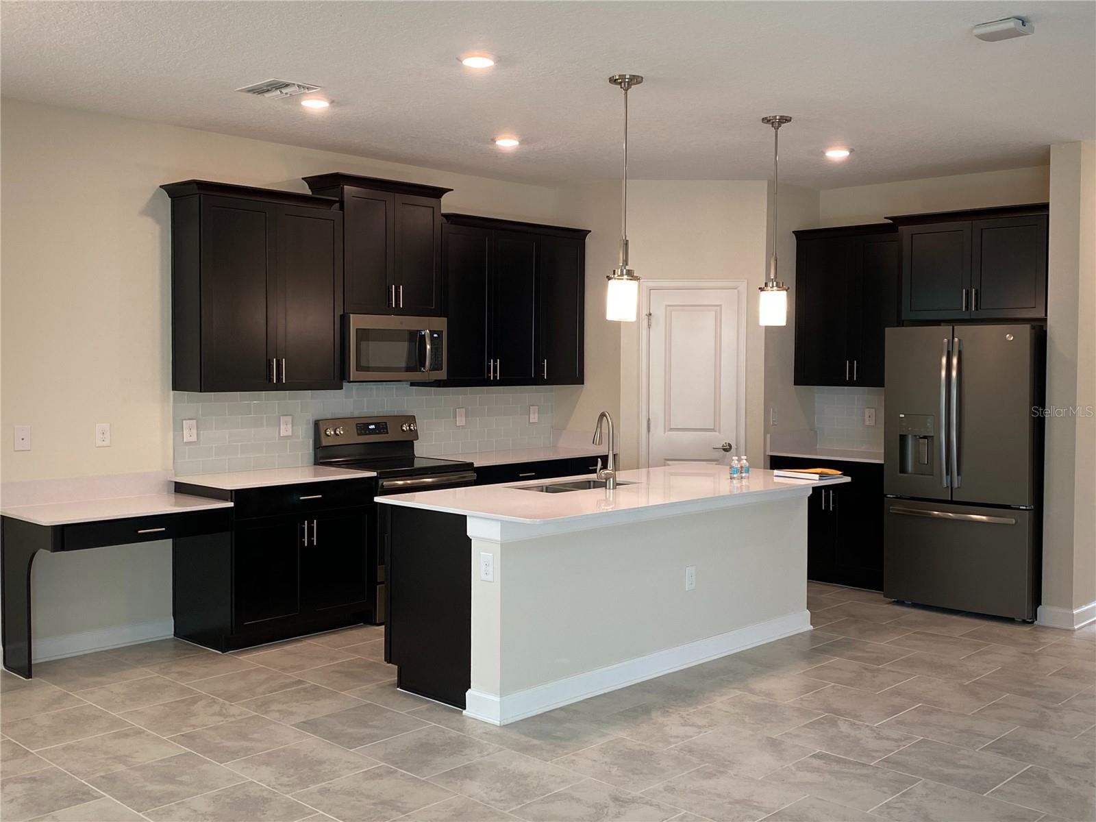 11973 HOMETOWN PL, ORLANDO, FL, 32832