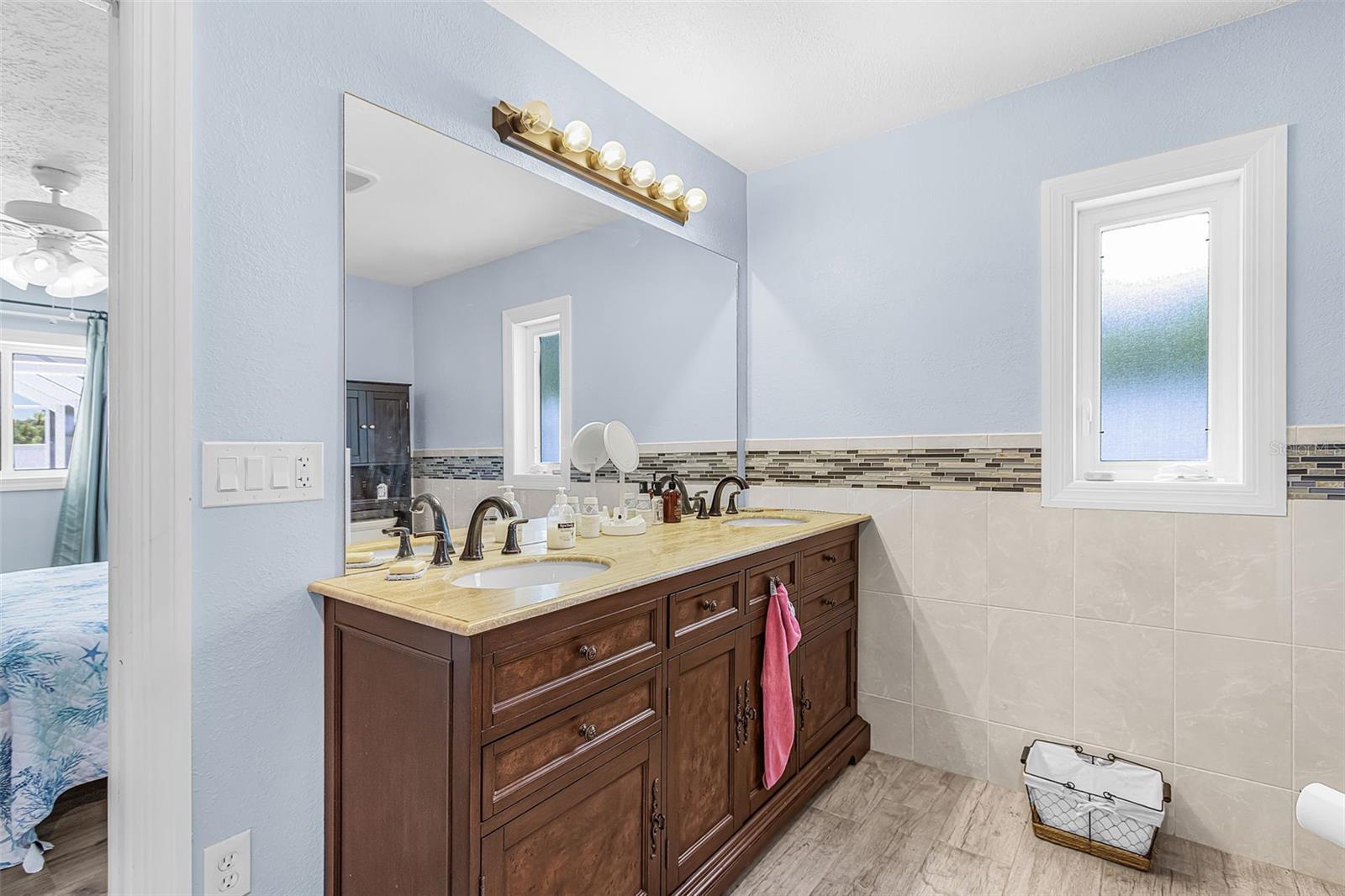 1320 SE 26TH TER, CAPE CORAL, FL, 33904