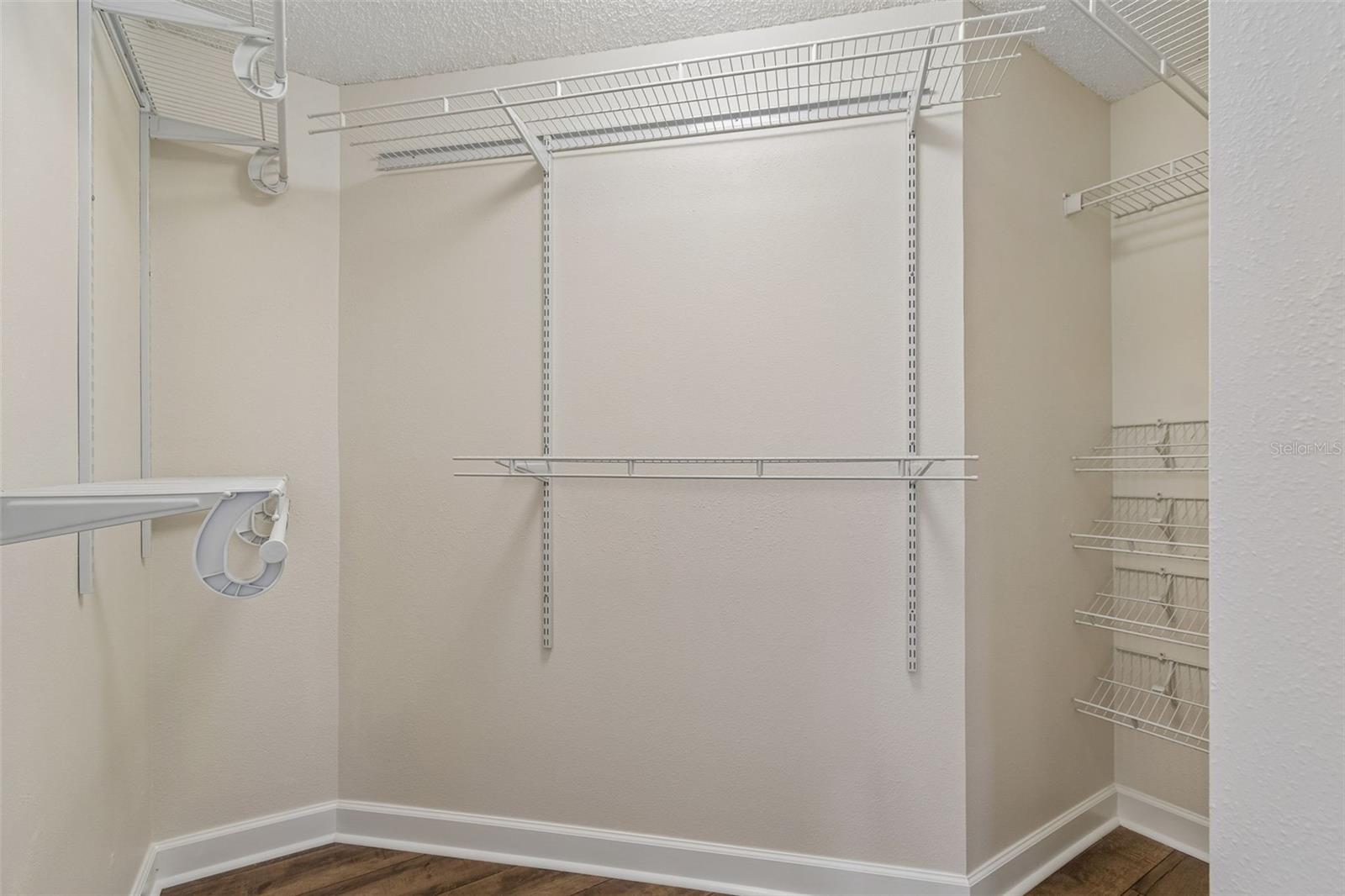 1977 BROOKSTONE WAY, CLEARWATER, FL, 33760