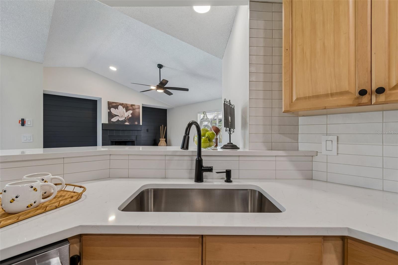 1977 BROOKSTONE WAY, CLEARWATER, FL, 33760