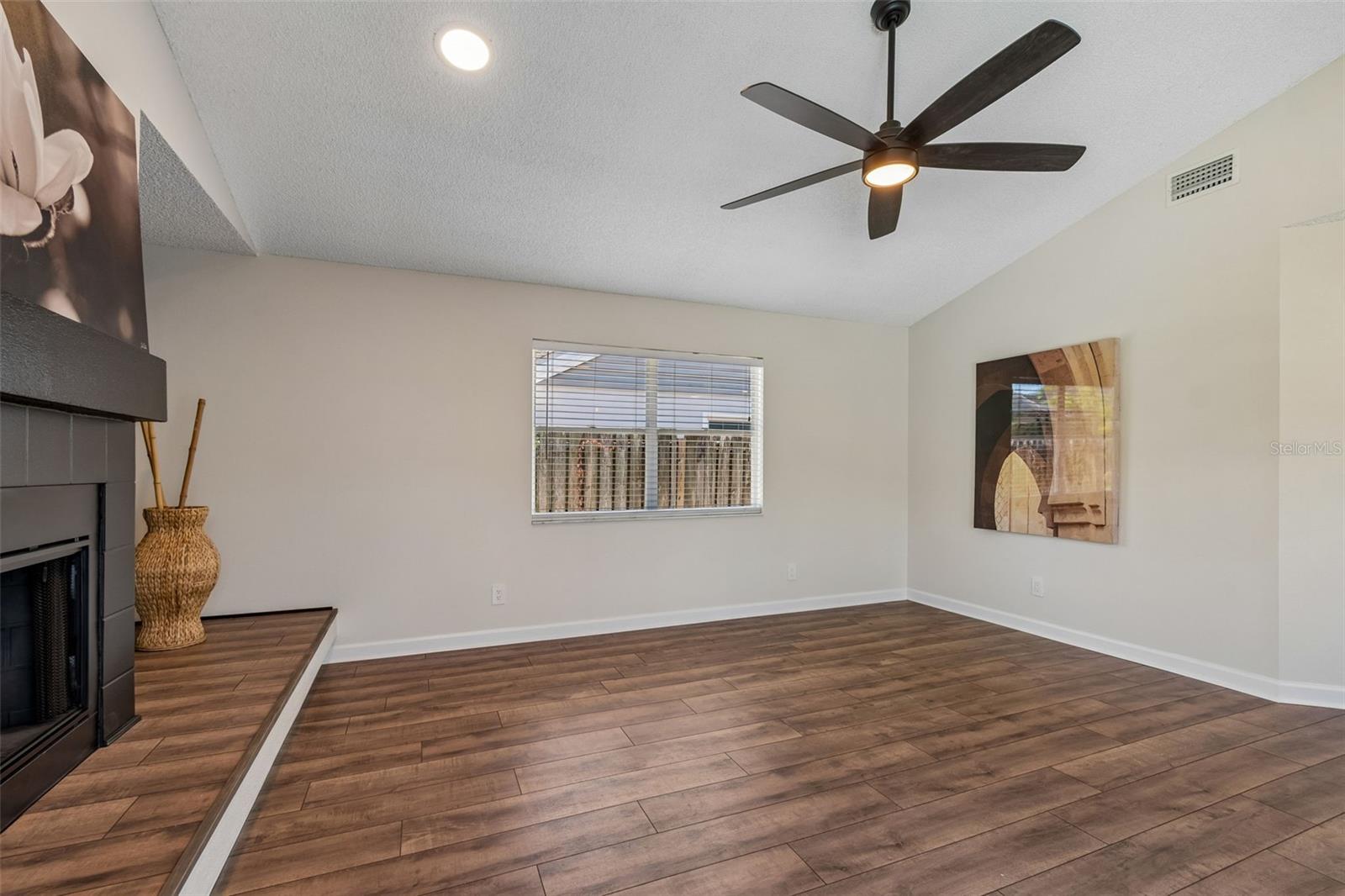 1977 BROOKSTONE WAY, CLEARWATER, FL, 33760